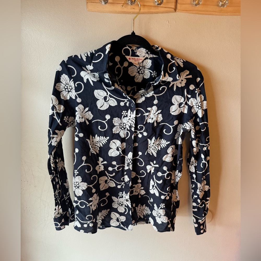 Brooks Brothers Navy and White Button-Up Shirt